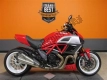 Alle originele en vervangende onderdelen voor uw Ducati Diavel Brasil 1200 2013.